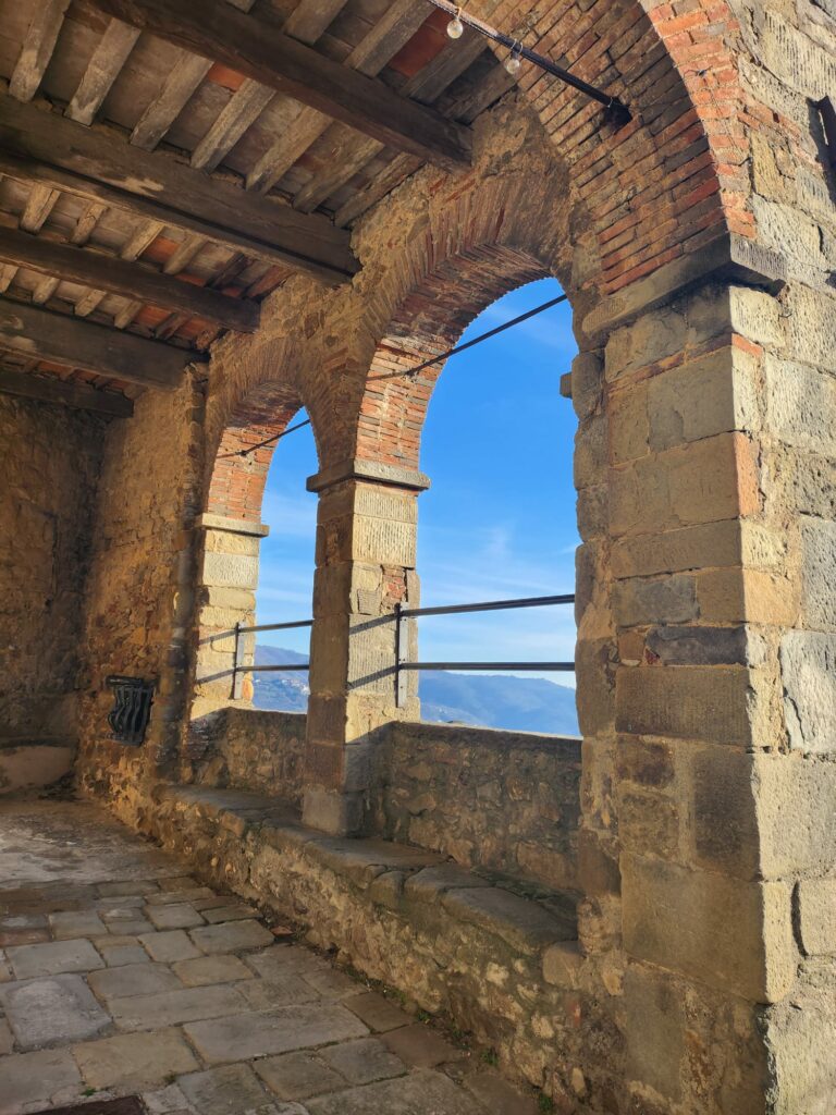 San Quirico - porticato